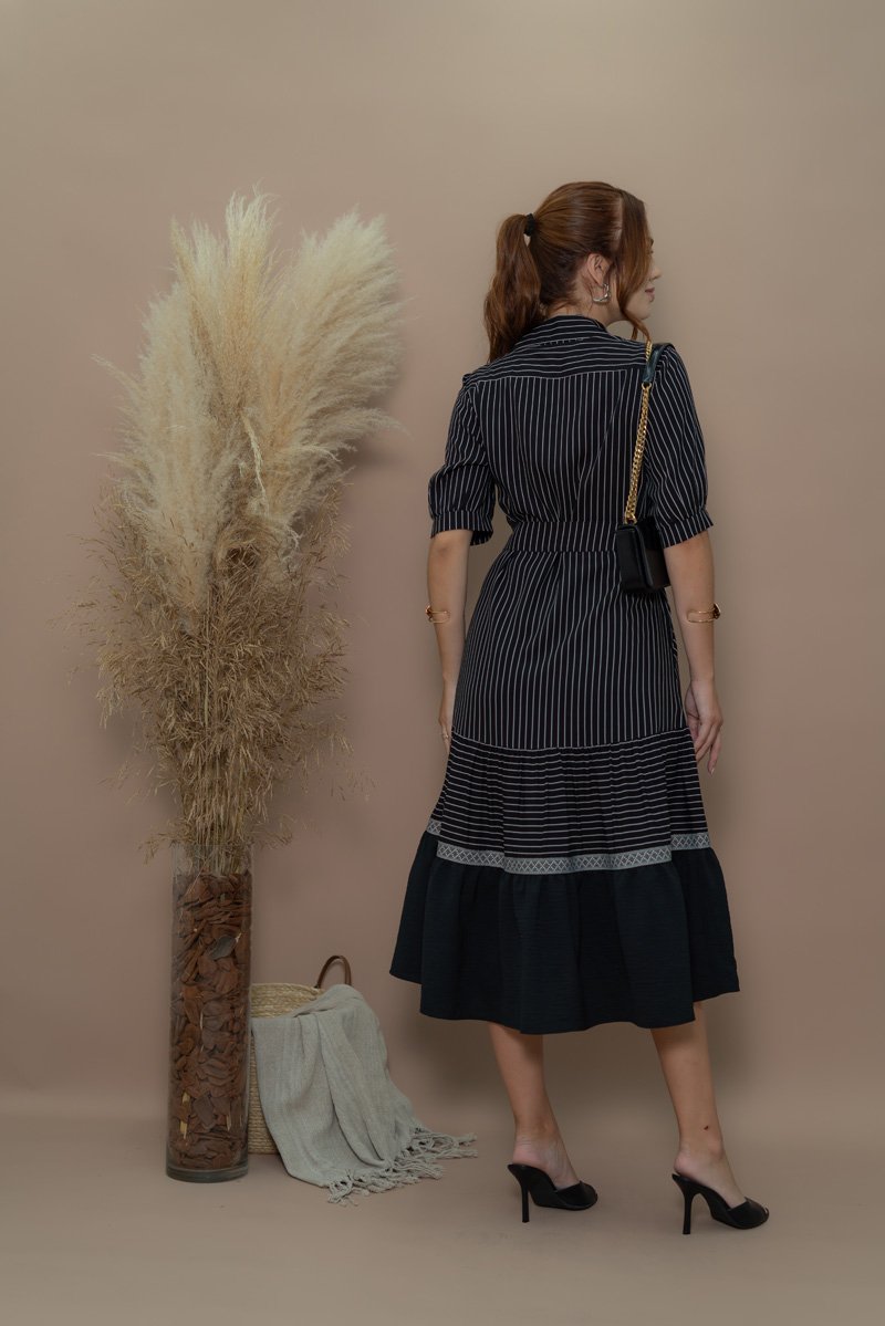 Vestido Luciana Pais Midi Bandagem Fenda Lateral Botões Dourados